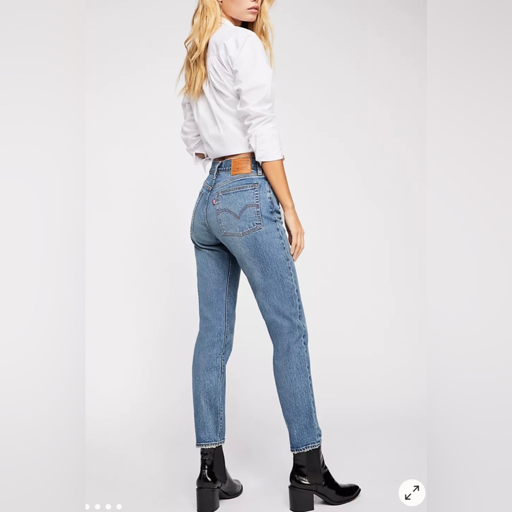Levi’s Wedgie Icon High-Rise Jeans